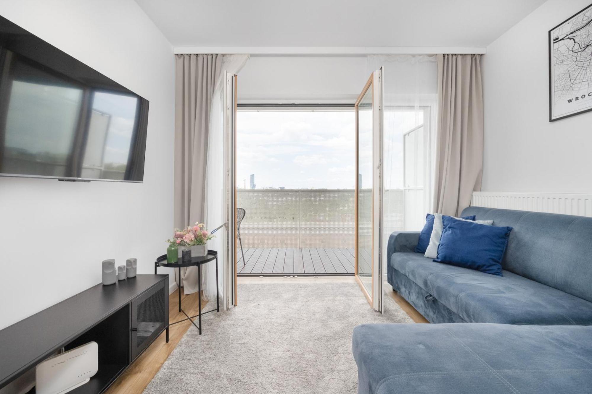 Klasyczny Apartament Z Balkonem We Wroclawiu By Noclegi Renters Экстерьер фото